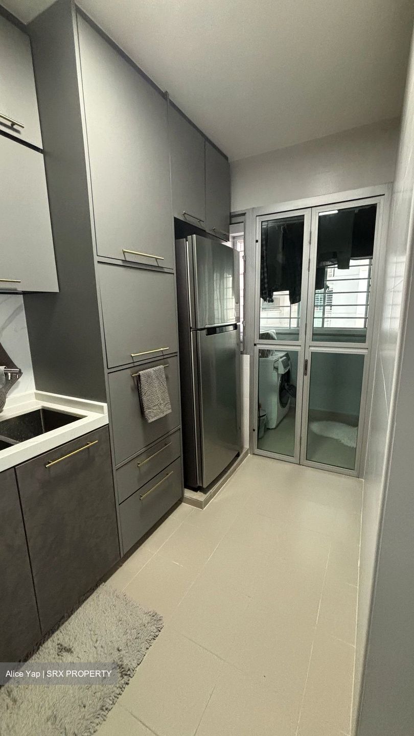 Blk 293A Skypeak @ Bukit Batok (Bukit Batok), HDB 4 Rooms #450135531